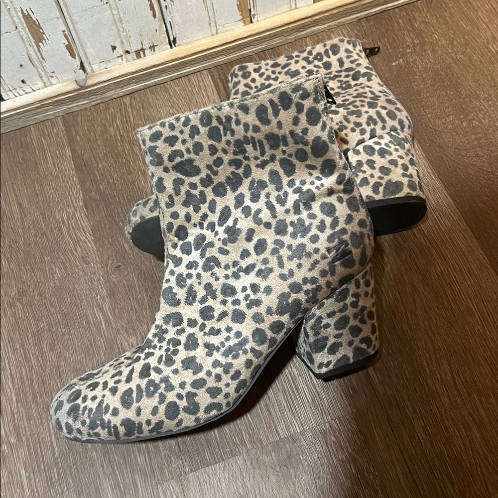 Billabong Leopard Print Ankle Boots